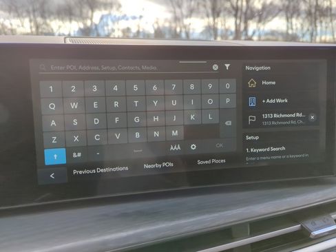 Used 2025 Hyundai Santa Fe Limited image 25