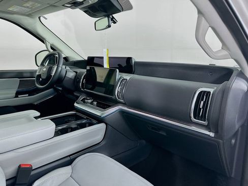 New 2026 Ford Expedition Platinum AWD/4WD image 36