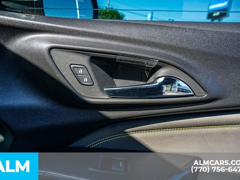 Used 2025 Chevrolet Trax ACTIV w/ Sunroof Package FWD image 50