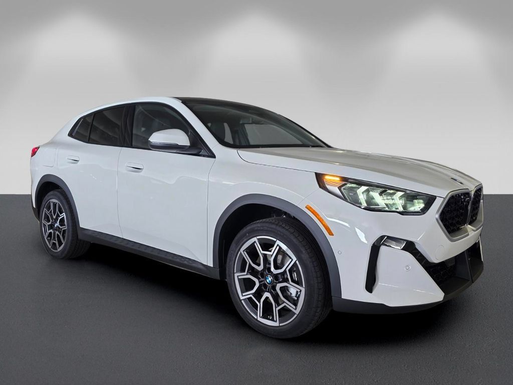 New 2026 BMW X2 xDrive28i w/ Convenience Package AWD/4WD image 1