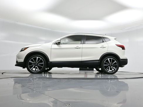 Used 2019 Nissan Rogue Sport SL w/ Premium Package image 52