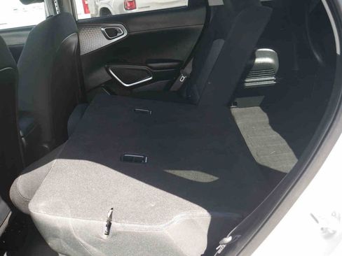 Used 2024 Kia Soul LX w/ Option Group 015 FWD image 13