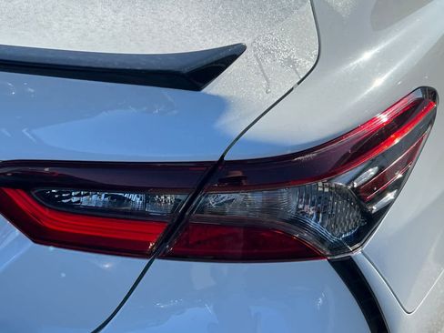 Used 2023 Toyota Camry SE FWD image 18