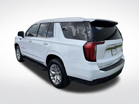 Used 2024 GMC Yukon SLT w/ SLT Luxury Package AWD/4WD image 10