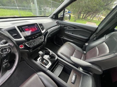 Used 2017 Honda Ridgeline Black Edition image 32