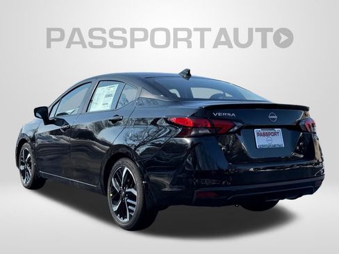New 2025 Nissan Versa SR w/ Trunk Package FWD image 4
