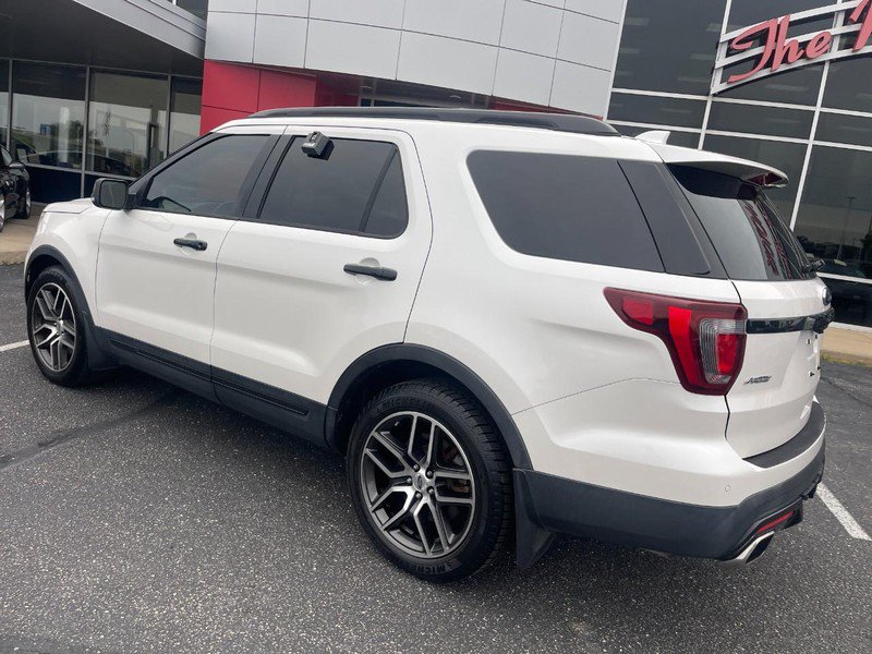 Used 2016 Ford Explorer Sport w/ Equipment Group 401A AWD/4WD image 4