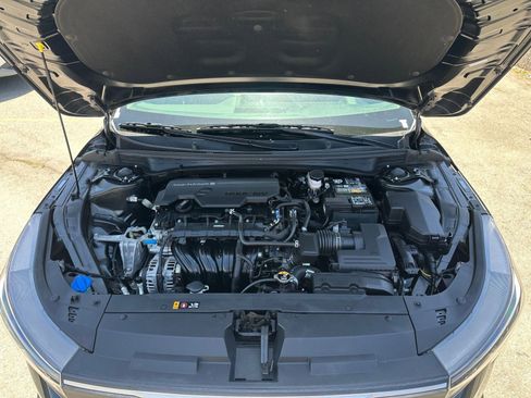 Used 2025 Kia K4 FWD image 31