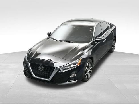 Used 2022 Nissan Altima 2.5 Platinum AWD/4WD image 18