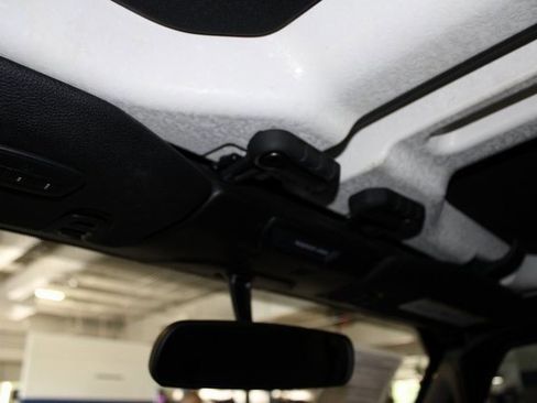 Used 2020 Jeep Wrangler Unlimited Sport image 19