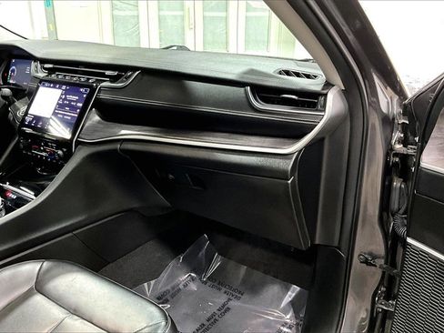 Used 2021 Jeep Grand Cherokee L Limited image 15