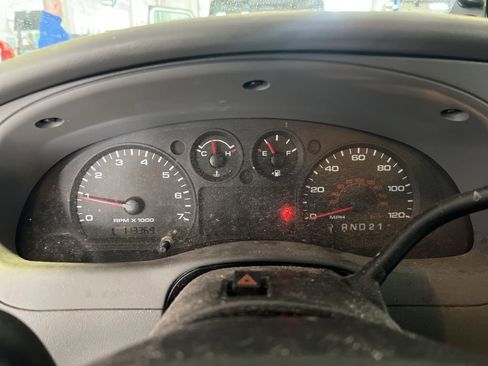 Used 2009 Ford Ranger XL image 8