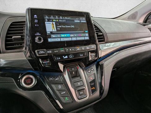 Used 2023 Honda Odyssey Elite image 12