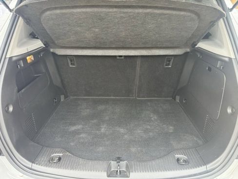 Used 2019 Chevrolet Trax LT w/ LT Convenience Package image 9