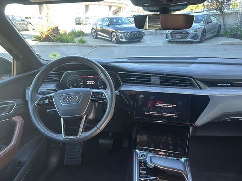 Used 2023 Audi e-tron Chronos w/ Chronos Package image 10