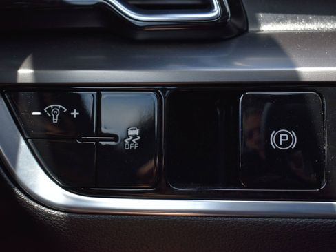 Used 2023 Kia Sportage EX FWD image 19