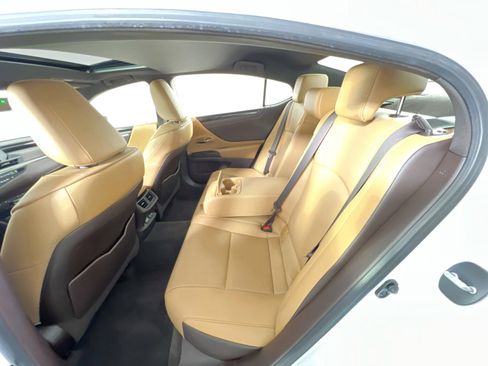 Used 2021 Lexus ES 250 w/ Premium Package image 23