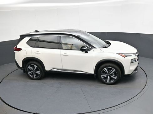 Used 2023 Nissan Rogue Platinum w/ Platinum Premium Package image 31