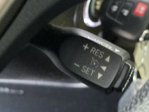 Used 2014 Toyota RAV4 LE FWD image 21