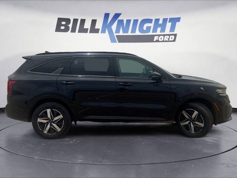 Used 2022 Kia Sorento S FWD image 6