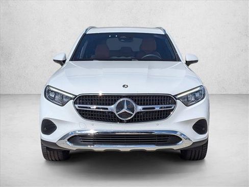 Certified 2026 Mercedes-Benz GLC 300 image 2