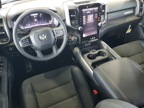 Used 2026 RAM 1500 Big Horn AWD/4WD image 10