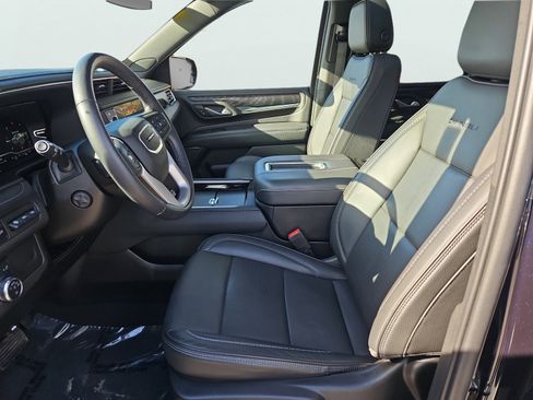 Used 2022 GMC Yukon Denali image 37