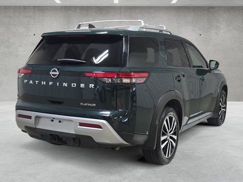 Used 2024 Nissan Pathfinder Platinum FWD image 16
