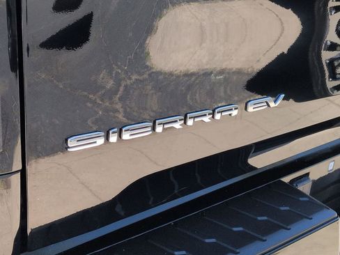 Certified 2025 GMC Sierra EV Denali AWD/4WD image 33