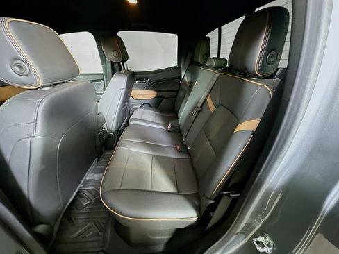 Used 2025 GMC Canyon AT4 image 14