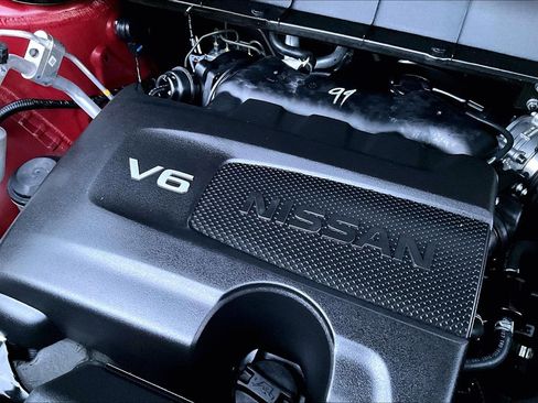 Used 2023 Nissan Pathfinder Platinum image 31