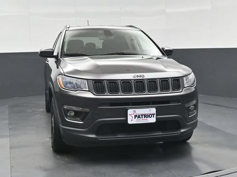 Used 2020 Jeep Compass Latitude AWD/4WD image 12