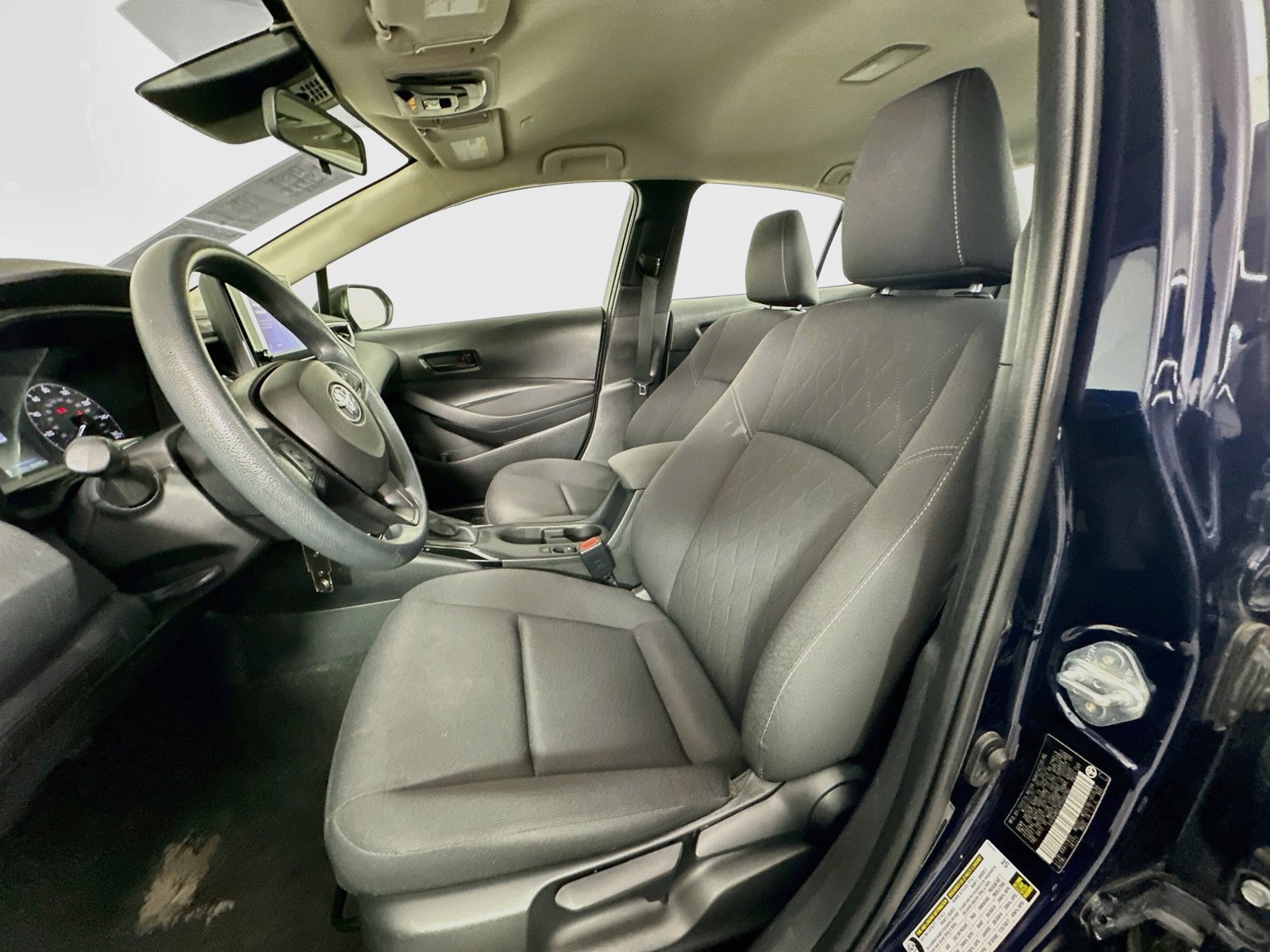 Used 2023 Toyota Corolla LE FWD image 21