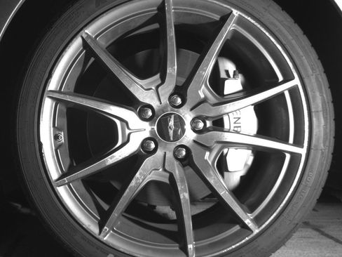 Used 2025 Genesis G70 2.5T image 12