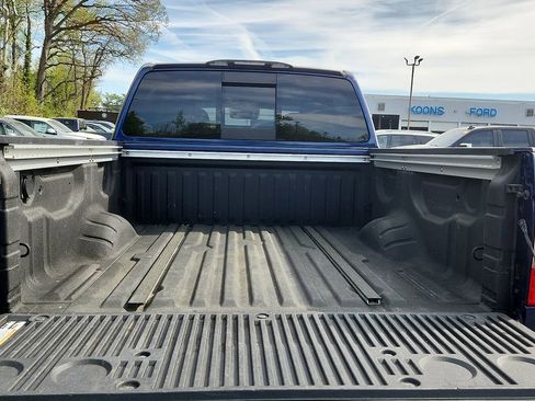 Used 2021 Nissan Titan SV w/ SV Convenience Package AWD/4WD image 29