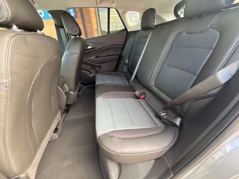Used 2026 Chevrolet Trax LT w/ Driver Confidence Package FWD image 25
