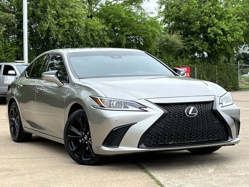 Used 2020 Lexus ES 350 F Sport w/ Accessory Package FWD image 2