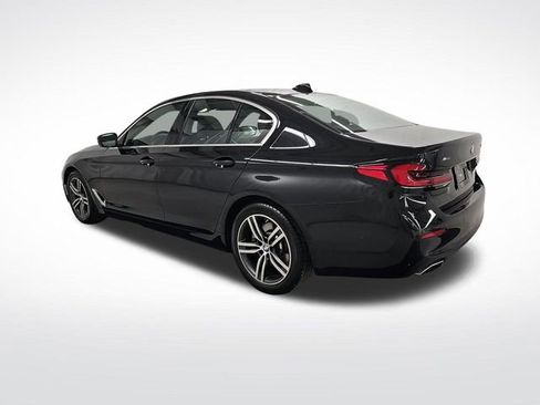 Used 2022 BMW 530i xDrive w/ Convenience Package image 4