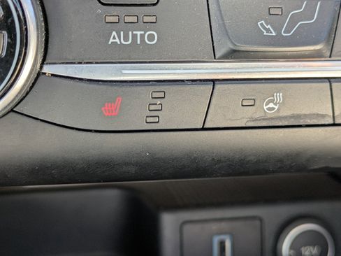 Used 2020 Ford Escape SEL image 25