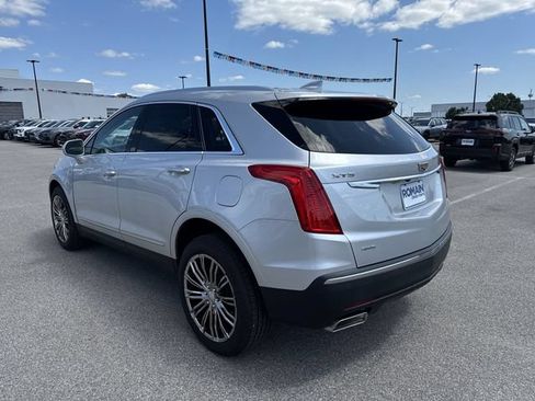 Used 2018 Cadillac XT5 Luxury AWD/4WD image 3