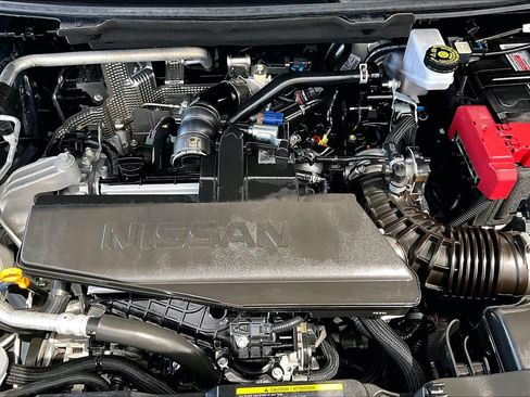Certified 2026 Nissan Rogue SV FWD image 32