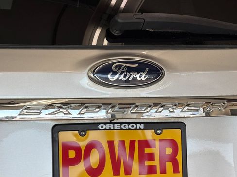 Used 2014 Ford Explorer FWD image 24