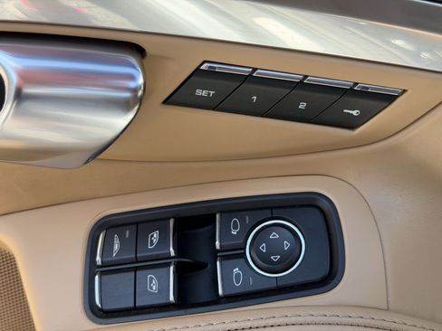 Certified 2018 Porsche 911 Carrera 4S image 16