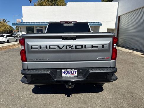 Used 2024 Chevrolet Silverado 1500 ZR2 image 4