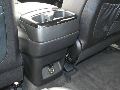 Used 2025 Kia Telluride S FWD image 16