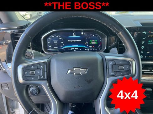 Used 2023 Chevrolet Silverado 1500 LT Trail Boss w/ LT Trail Boss Premium Package image 12