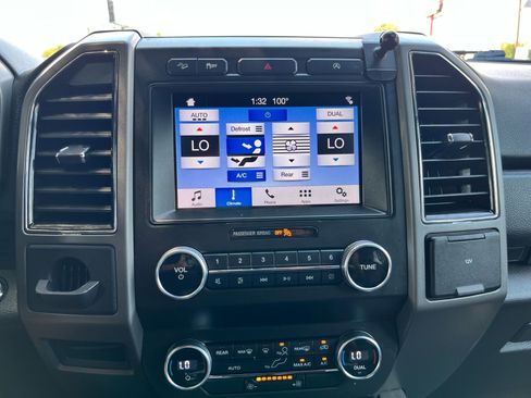 Used 2019 Ford Expedition Max XLT w/ Equipment Group 201A image 22