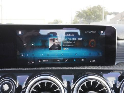 Used 2020 Mercedes-Benz A 220 w/ Premium Package image 17