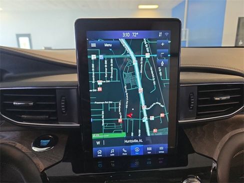 Used 2022 Ford Explorer Platinum w/ Equipment Group 601A image 18