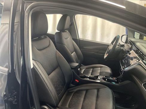 Used 2023 Chevrolet Bolt LT FWD image 11